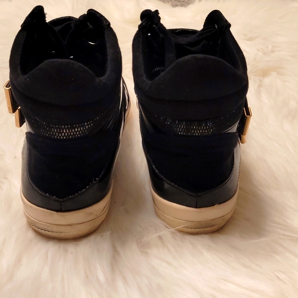 Kurt Geiger Carvala - Picture 3 of 6